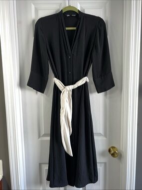 Zara Black Dress with Cream Tie Belt Pit to pit 17” Length 45”